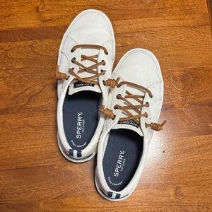 Sperry women’s Canvas Boat Shoes